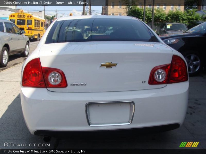 Summit White / Ebony 2009 Chevrolet Malibu LT Sedan