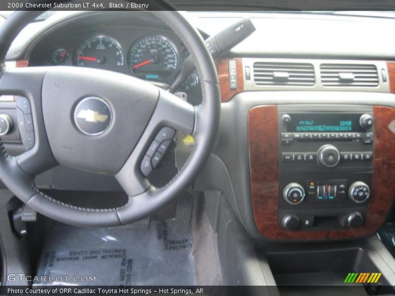 Black / Ebony 2009 Chevrolet Suburban LT 4x4