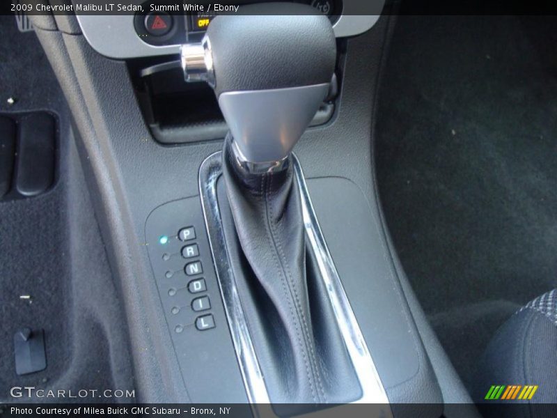 Summit White / Ebony 2009 Chevrolet Malibu LT Sedan