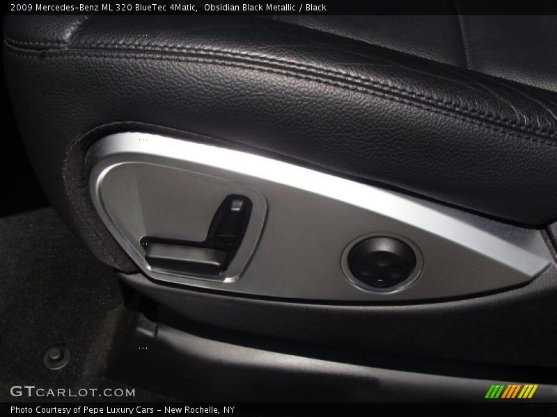 Obsidian Black Metallic / Black 2009 Mercedes-Benz ML 320 BlueTec 4Matic