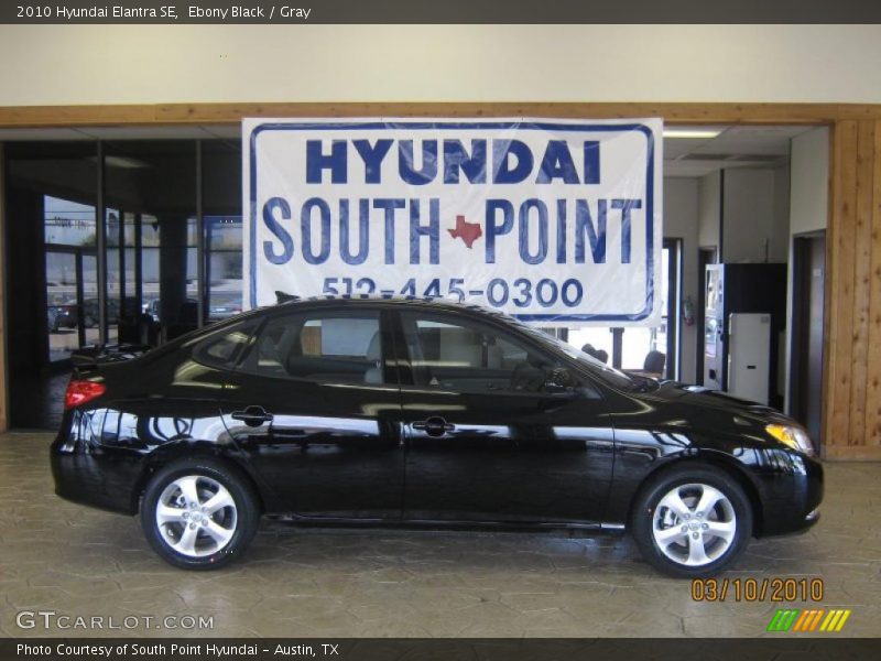 Ebony Black / Gray 2010 Hyundai Elantra SE