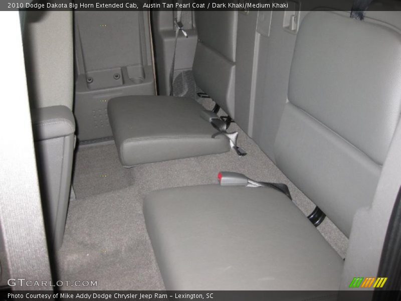 Austin Tan Pearl Coat / Dark Khaki/Medium Khaki 2010 Dodge Dakota Big Horn Extended Cab