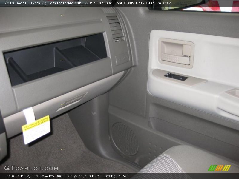 Austin Tan Pearl Coat / Dark Khaki/Medium Khaki 2010 Dodge Dakota Big Horn Extended Cab