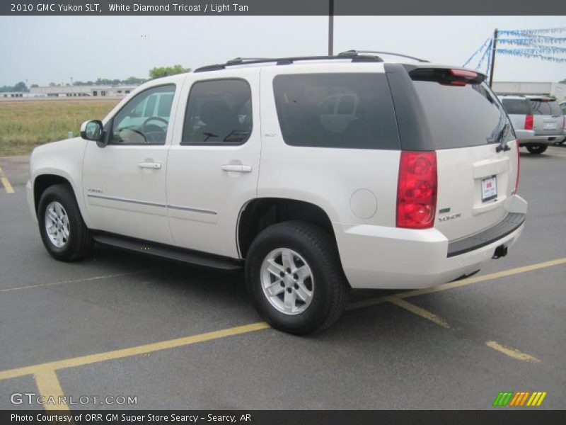 White Diamond Tricoat / Light Tan 2010 GMC Yukon SLT