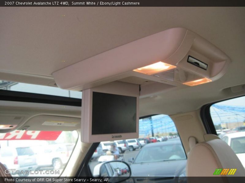 Summit White / Ebony/Light Cashmere 2007 Chevrolet Avalanche LTZ 4WD