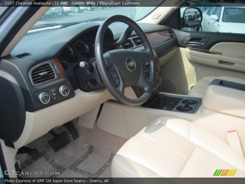 Summit White / Ebony/Light Cashmere 2007 Chevrolet Avalanche LTZ 4WD