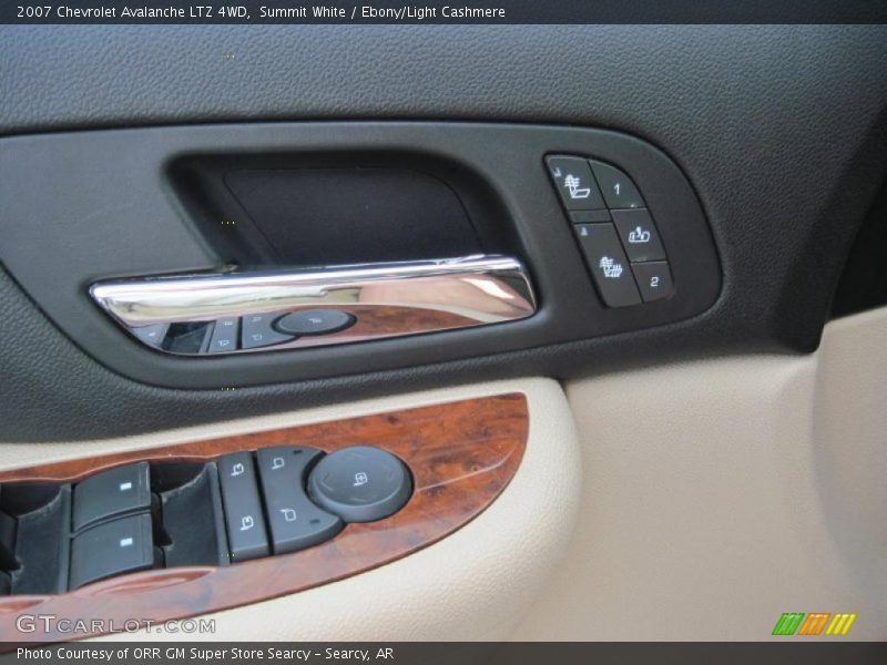 Summit White / Ebony/Light Cashmere 2007 Chevrolet Avalanche LTZ 4WD