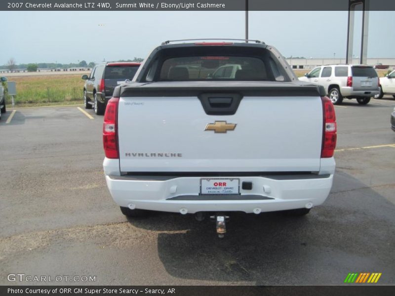 Summit White / Ebony/Light Cashmere 2007 Chevrolet Avalanche LTZ 4WD