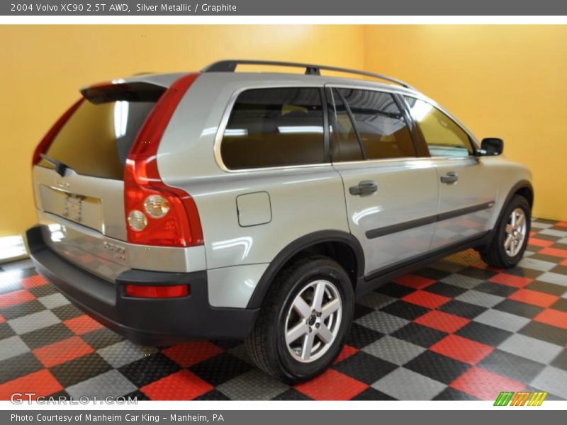 Silver Metallic / Graphite 2004 Volvo XC90 2.5T AWD