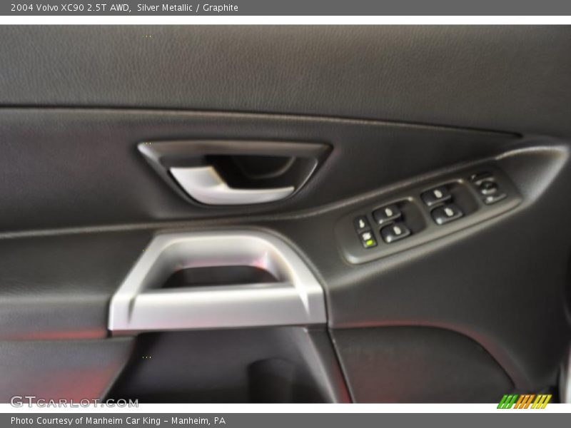 Silver Metallic / Graphite 2004 Volvo XC90 2.5T AWD