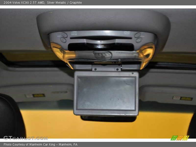 Silver Metallic / Graphite 2004 Volvo XC90 2.5T AWD