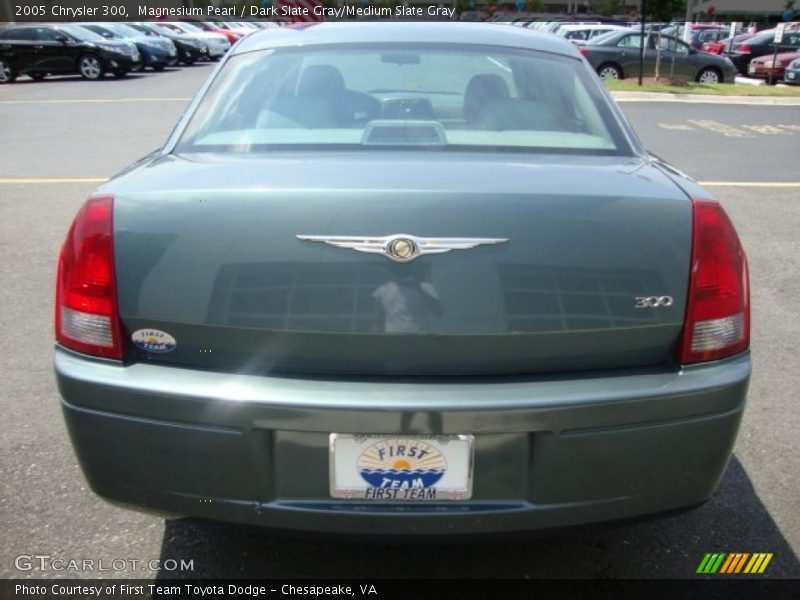 Magnesium Pearl / Dark Slate Gray/Medium Slate Gray 2005 Chrysler 300