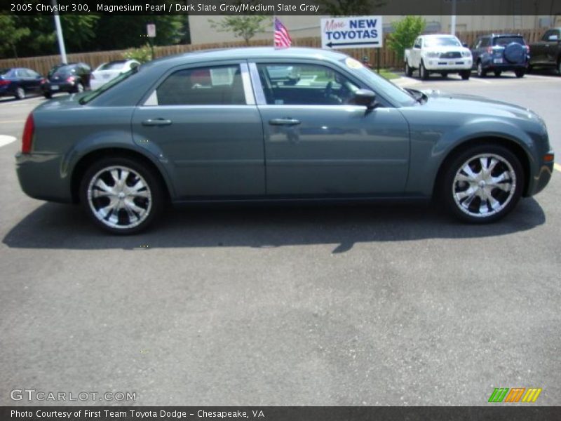 Magnesium Pearl / Dark Slate Gray/Medium Slate Gray 2005 Chrysler 300