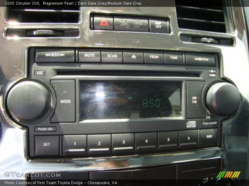 Magnesium Pearl / Dark Slate Gray/Medium Slate Gray 2005 Chrysler 300