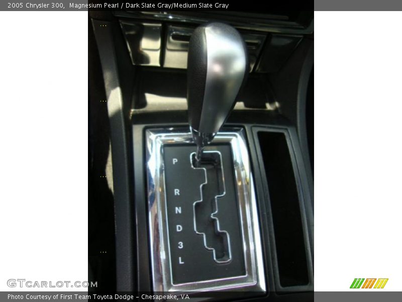 Magnesium Pearl / Dark Slate Gray/Medium Slate Gray 2005 Chrysler 300