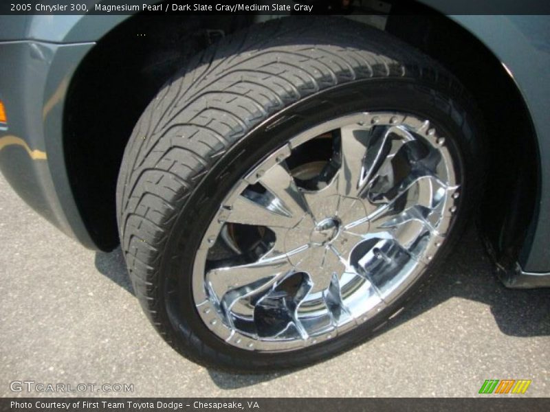 Magnesium Pearl / Dark Slate Gray/Medium Slate Gray 2005 Chrysler 300