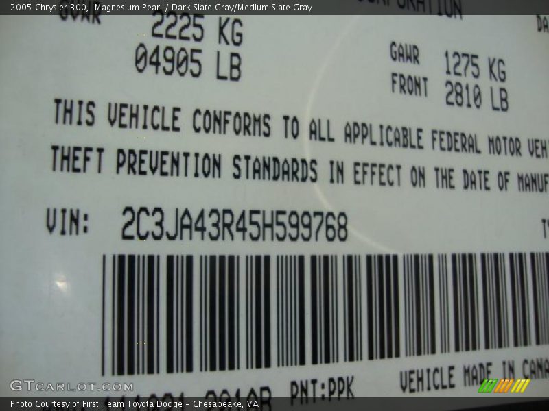 Magnesium Pearl / Dark Slate Gray/Medium Slate Gray 2005 Chrysler 300