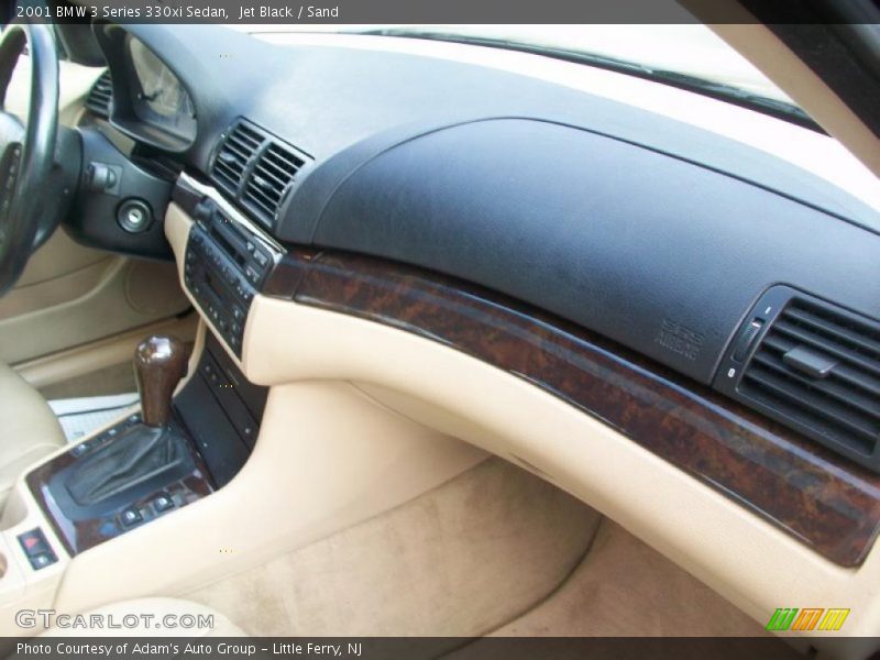 Jet Black / Sand 2001 BMW 3 Series 330xi Sedan