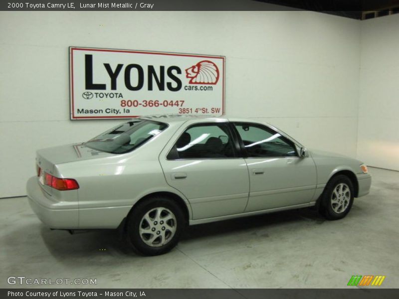 Lunar Mist Metallic / Gray 2000 Toyota Camry LE