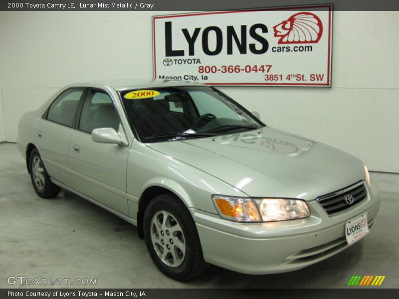 Lunar Mist Metallic / Gray 2000 Toyota Camry LE