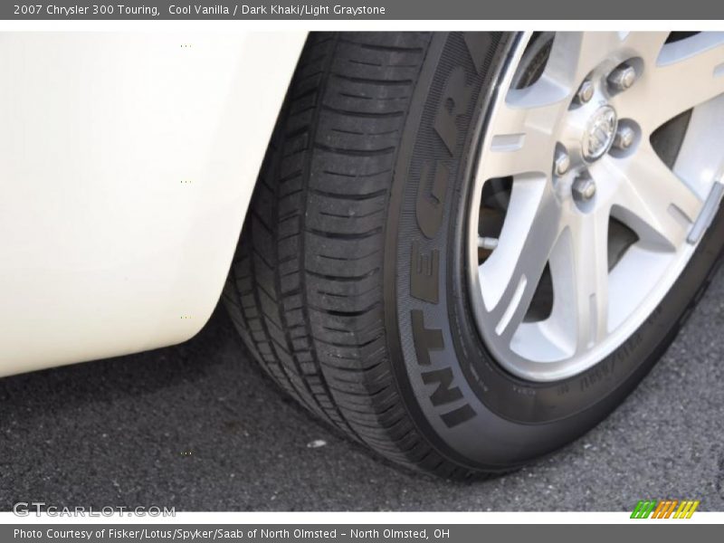 Cool Vanilla / Dark Khaki/Light Graystone 2007 Chrysler 300 Touring
