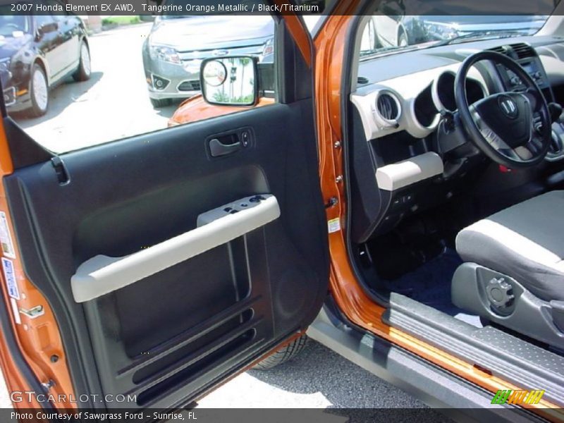 Tangerine Orange Metallic / Black/Titanium 2007 Honda Element EX AWD