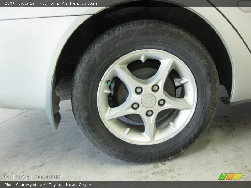 Lunar Mist Metallic / Stone 2004 Toyota Camry LE