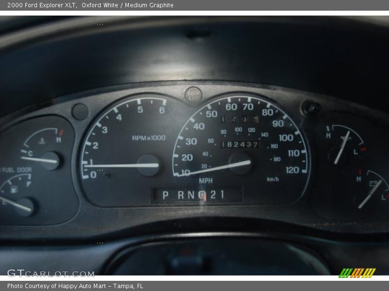 Oxford White / Medium Graphite 2000 Ford Explorer XLT