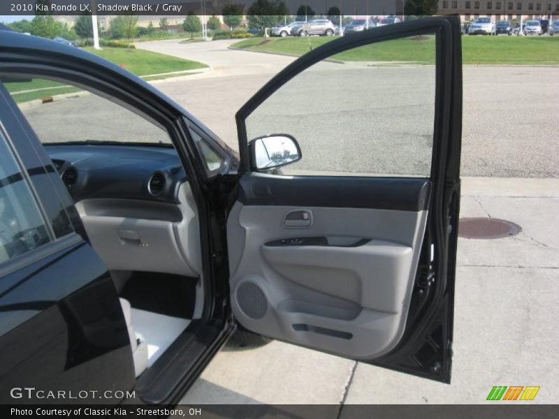 Shadow Black / Gray 2010 Kia Rondo LX