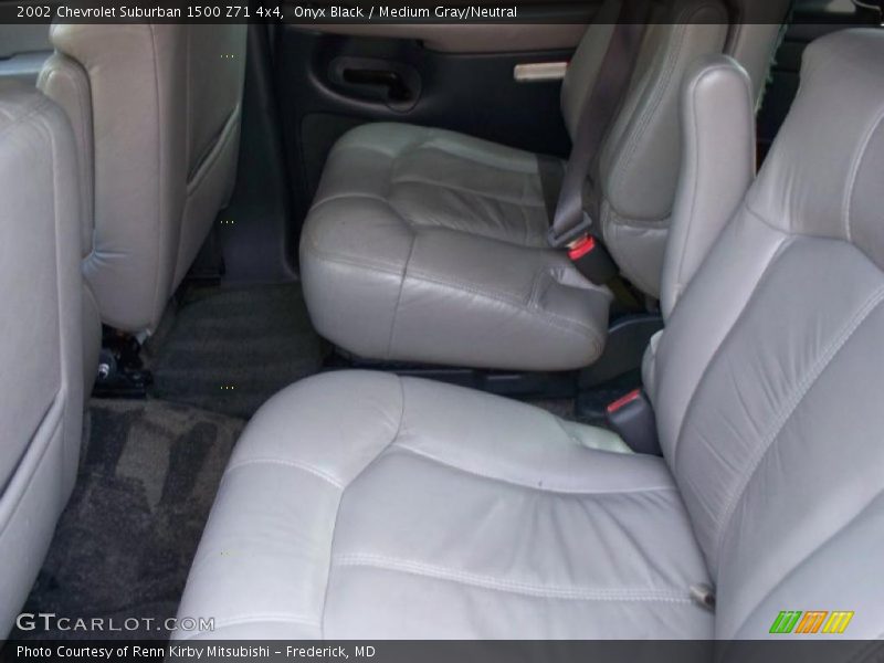 Onyx Black / Medium Gray/Neutral 2002 Chevrolet Suburban 1500 Z71 4x4
