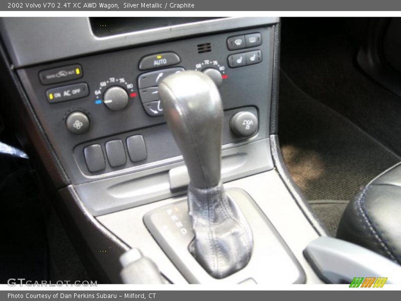 Silver Metallic / Graphite 2002 Volvo V70 2.4T XC AWD Wagon