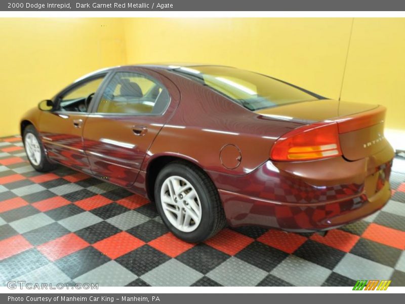 Dark Garnet Red Metallic / Agate 2000 Dodge Intrepid