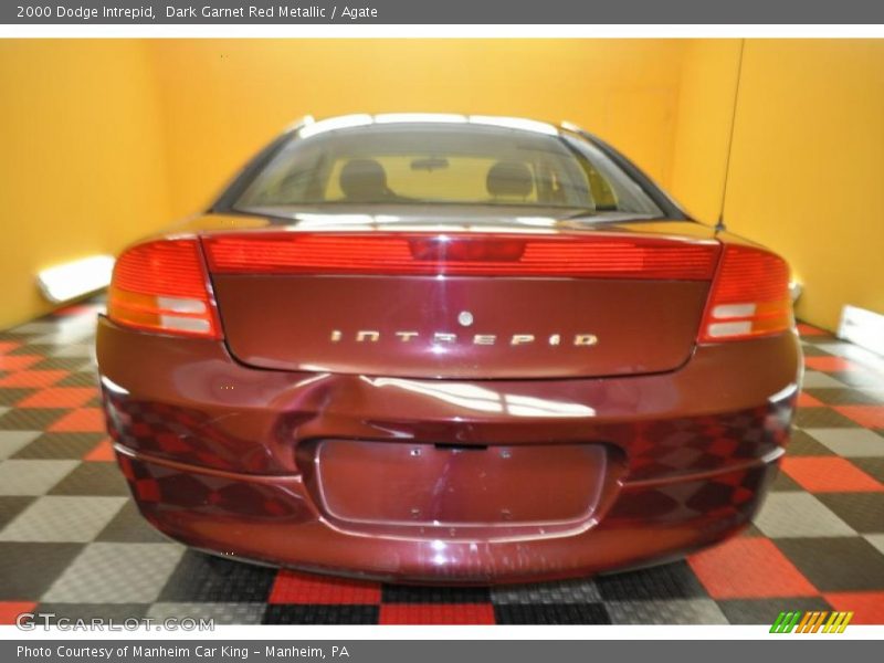 Dark Garnet Red Metallic / Agate 2000 Dodge Intrepid