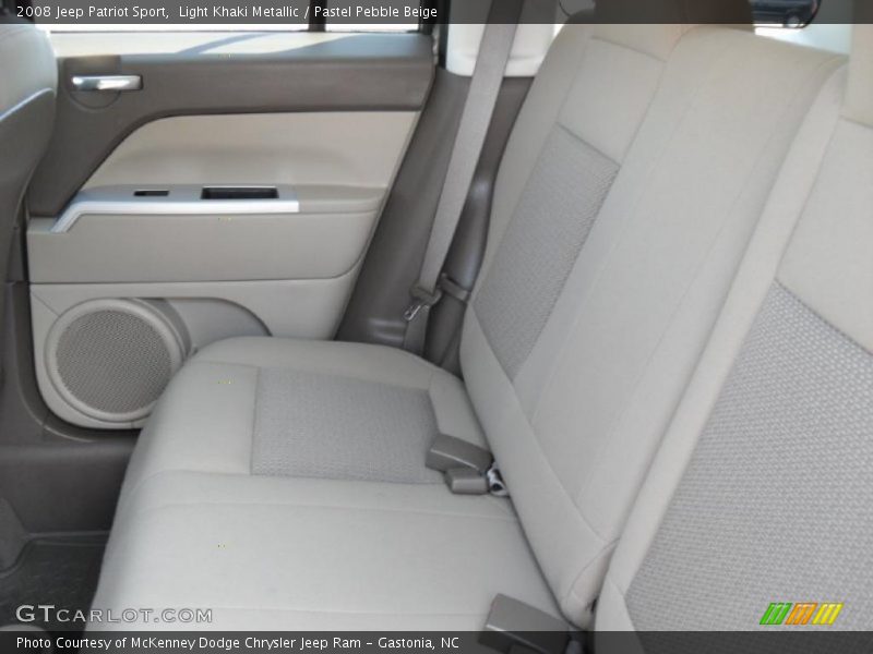 Light Khaki Metallic / Pastel Pebble Beige 2008 Jeep Patriot Sport