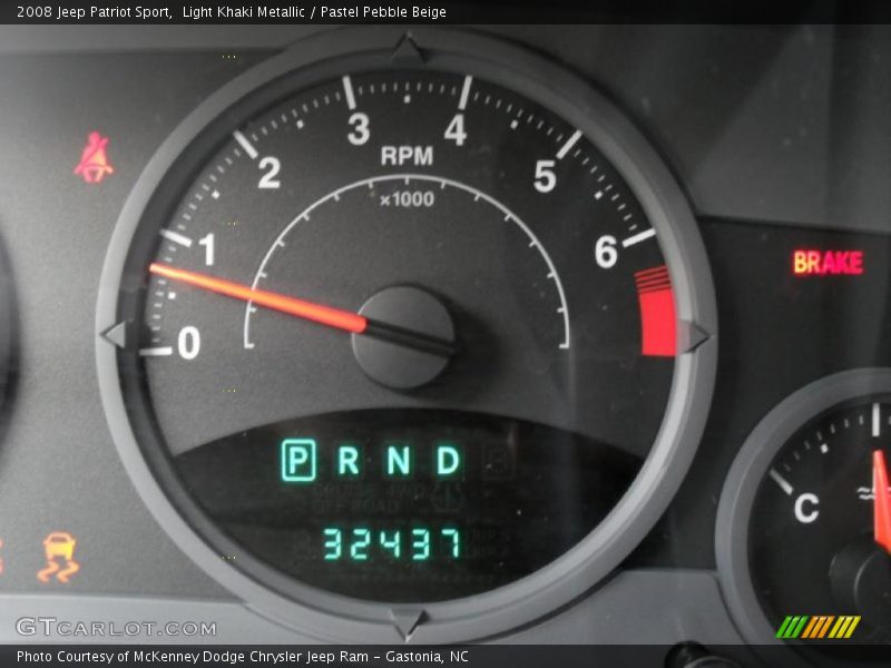 Light Khaki Metallic / Pastel Pebble Beige 2008 Jeep Patriot Sport