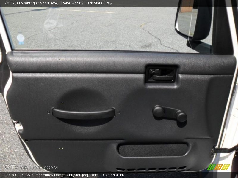 Stone White / Dark Slate Gray 2006 Jeep Wrangler Sport 4x4
