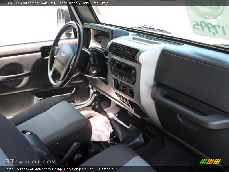 Stone White / Dark Slate Gray 2006 Jeep Wrangler Sport 4x4