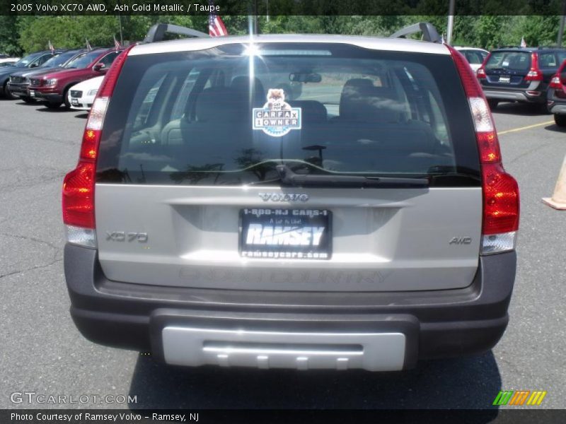 Ash Gold Metallic / Taupe 2005 Volvo XC70 AWD
