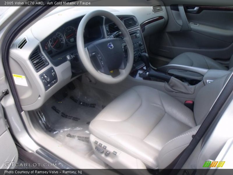 Ash Gold Metallic / Taupe 2005 Volvo XC70 AWD