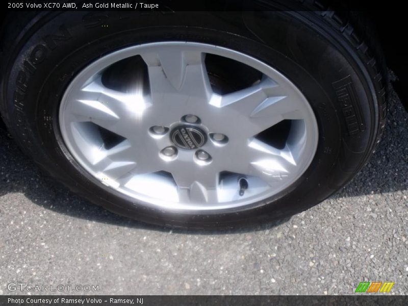 Ash Gold Metallic / Taupe 2005 Volvo XC70 AWD