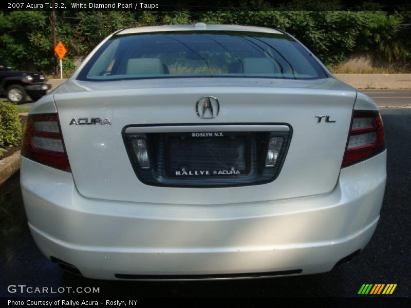 White Diamond Pearl / Taupe 2007 Acura TL 3.2