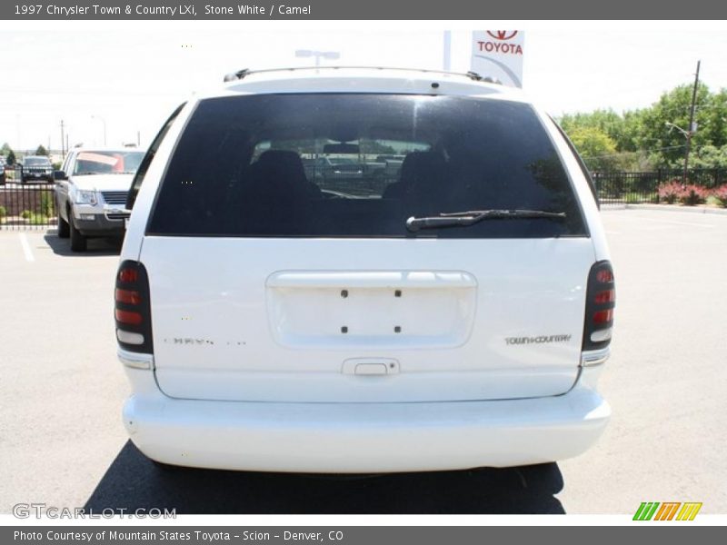 Stone White / Camel 1997 Chrysler Town & Country LXi