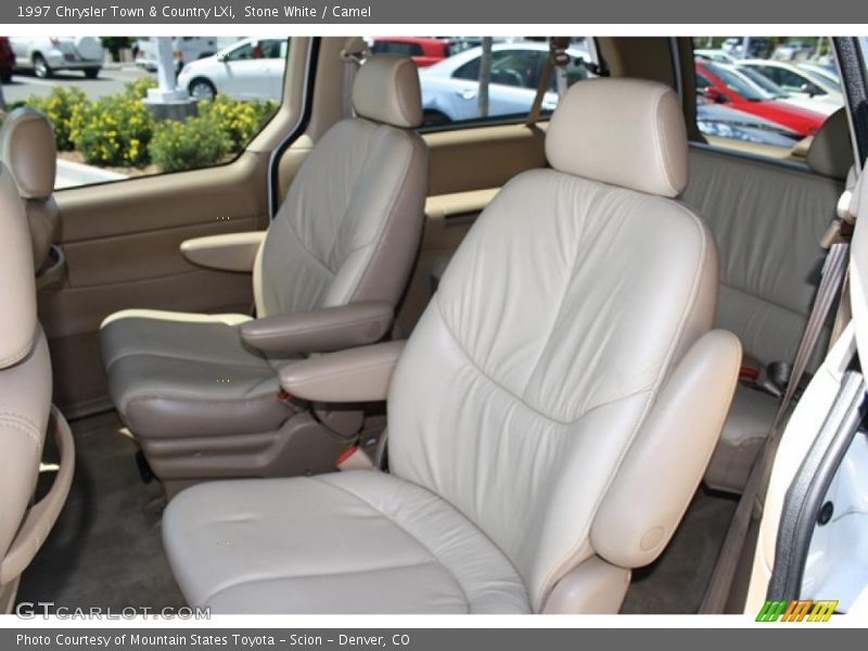 Stone White / Camel 1997 Chrysler Town & Country LXi