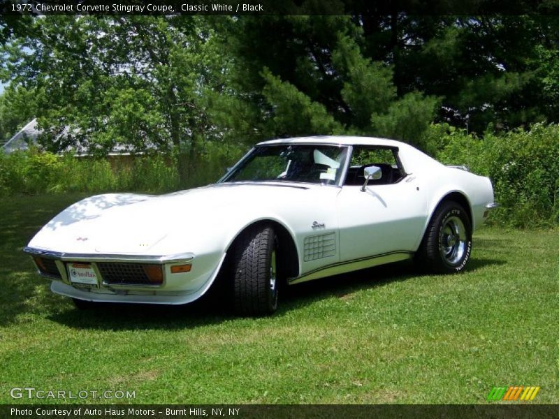 Classic White / Black 1972 Chevrolet Corvette Stingray Coupe