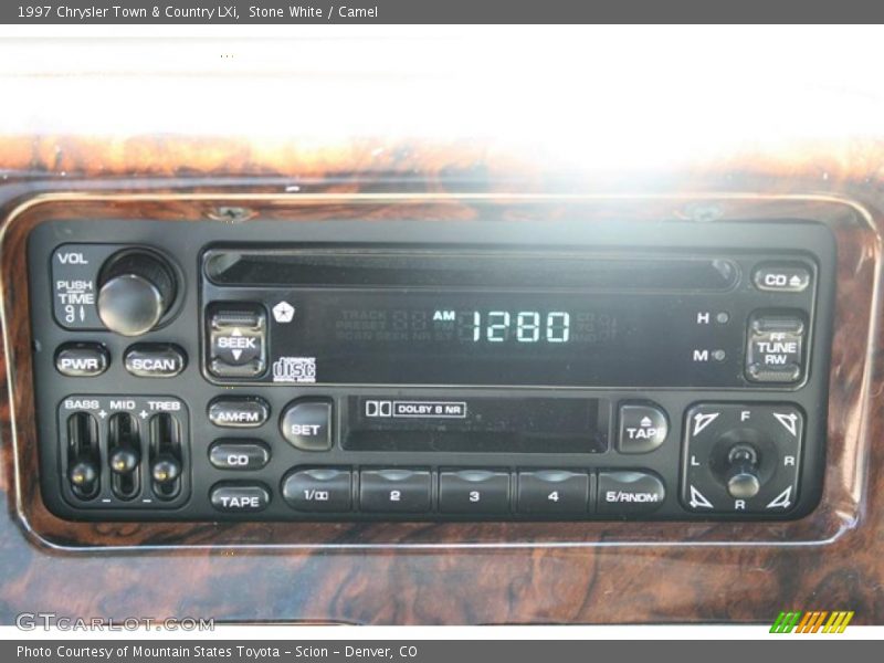 Stone White / Camel 1997 Chrysler Town & Country LXi
