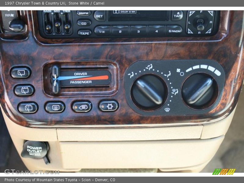 Stone White / Camel 1997 Chrysler Town & Country LXi