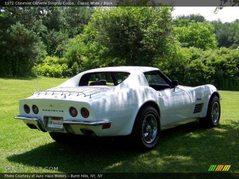 Classic White / Black 1972 Chevrolet Corvette Stingray Coupe