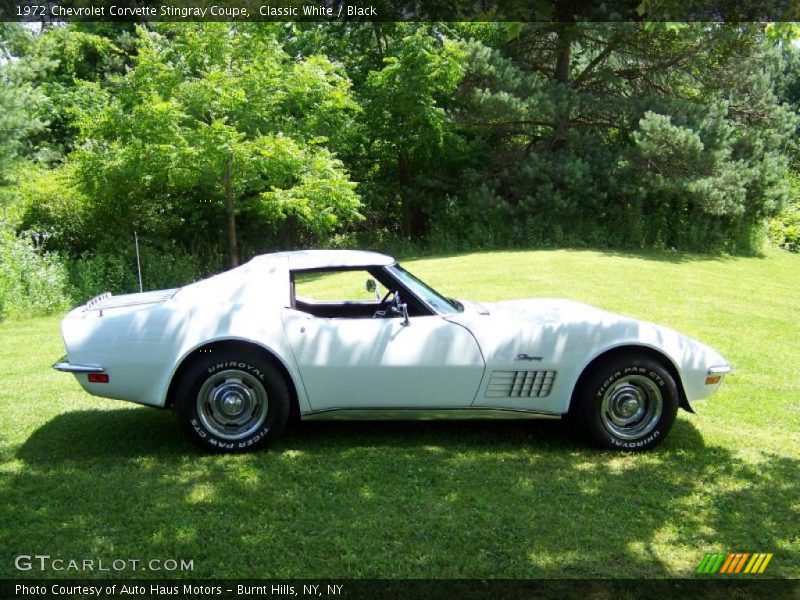 Classic White / Black 1972 Chevrolet Corvette Stingray Coupe