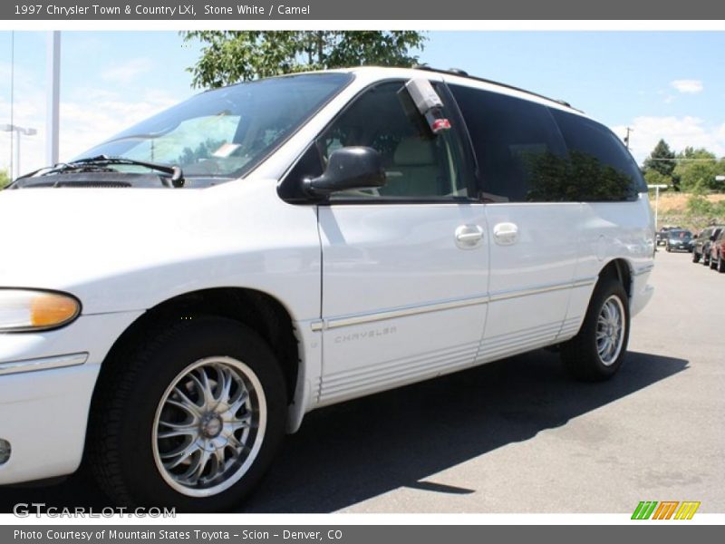 Stone White / Camel 1997 Chrysler Town & Country LXi