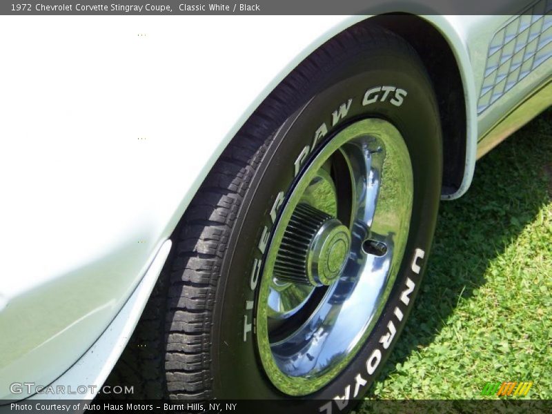 Classic White / Black 1972 Chevrolet Corvette Stingray Coupe